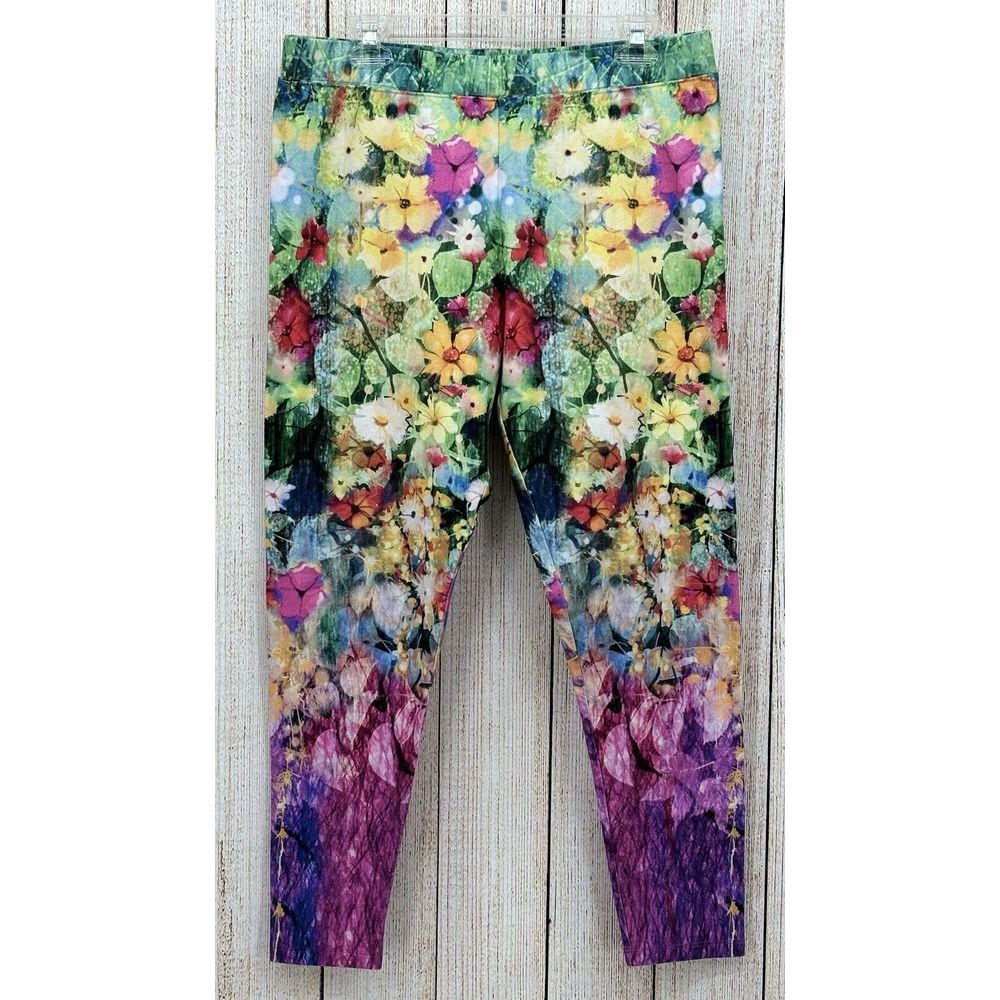Soft Surroundings Multicolor Floral Capri Leggings